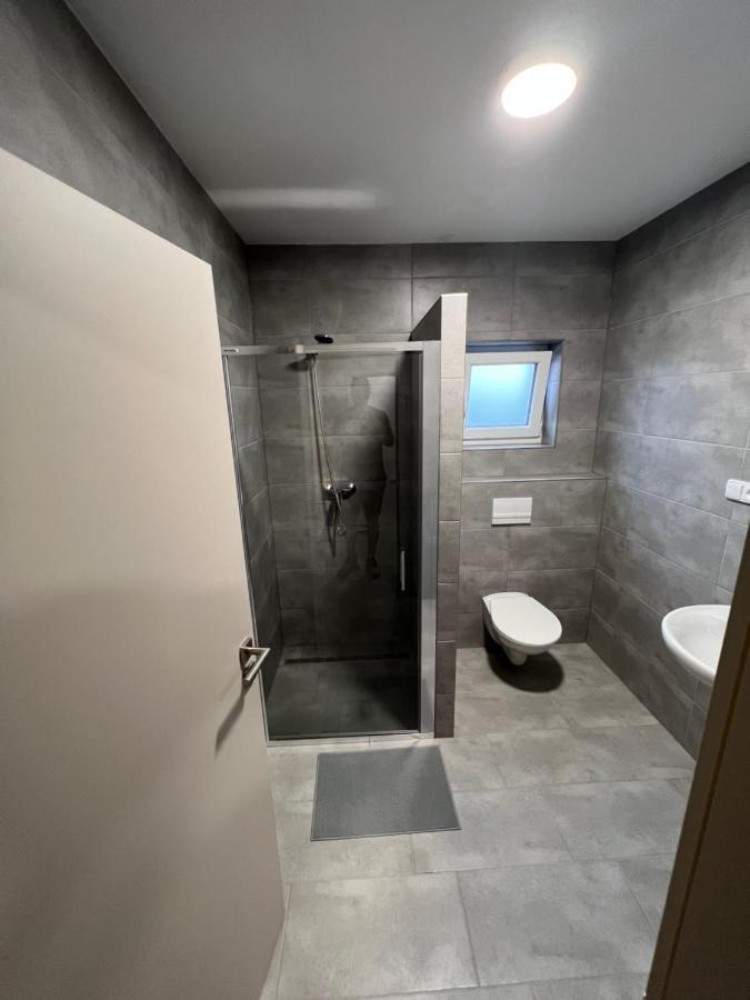Restaurace - penzion Bavorský dvůr Sezemice Exteriér fotografie