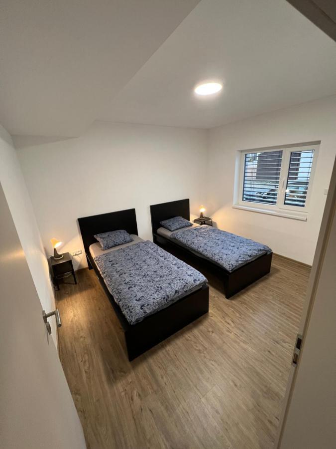 Restaurace - penzion Bavorský dvůr Sezemice Exteriér fotografie
