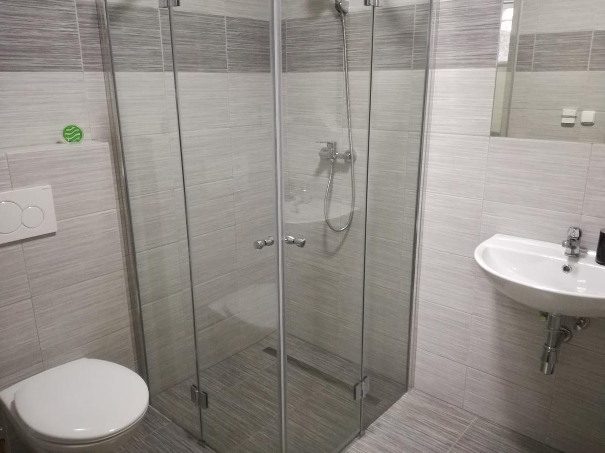 Restaurace - penzion Bavorský dvůr Sezemice Exteriér fotografie