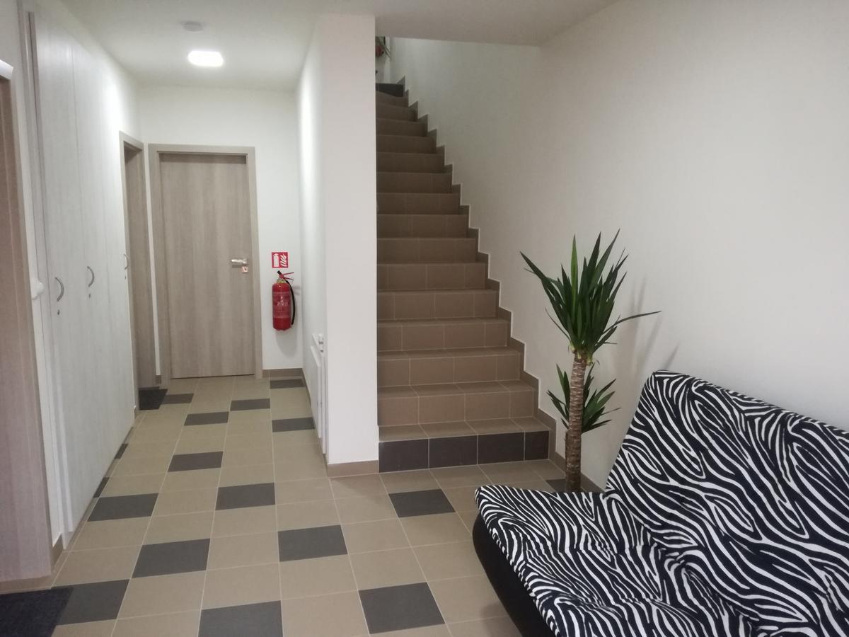 Restaurace - penzion Bavorský dvůr Sezemice Exteriér fotografie
